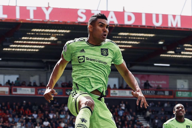 Tangkapan layar di Instagram Manchester United saat Casemiro berselebrasi seusai mencetak gol ke gawang Bournemouth dalam lanjutan pekan ke-37 Liga Inggris 2022-2023. Bournemouth vs Man United bergulir di Stadioon Vitality pada Sabtu (20/5/2023) malam WIB.