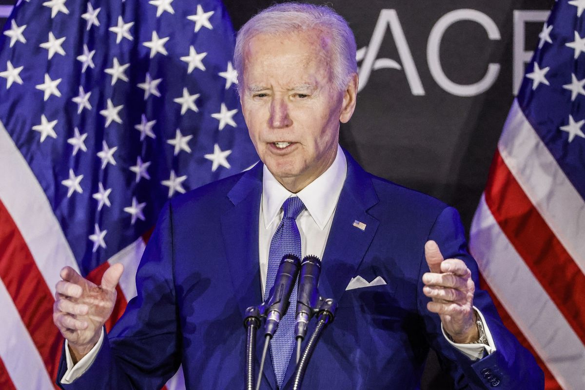 Mantan presiden Amerika Serikat Joe Biden dalam konferensi pers di Sofitel Hotel, Chicago, negara Bagian Illinois, 15 April 2025. Mantan Presiden AS Joe Biden Didiagnosis Kanker Prostat Ganas Stadium 5