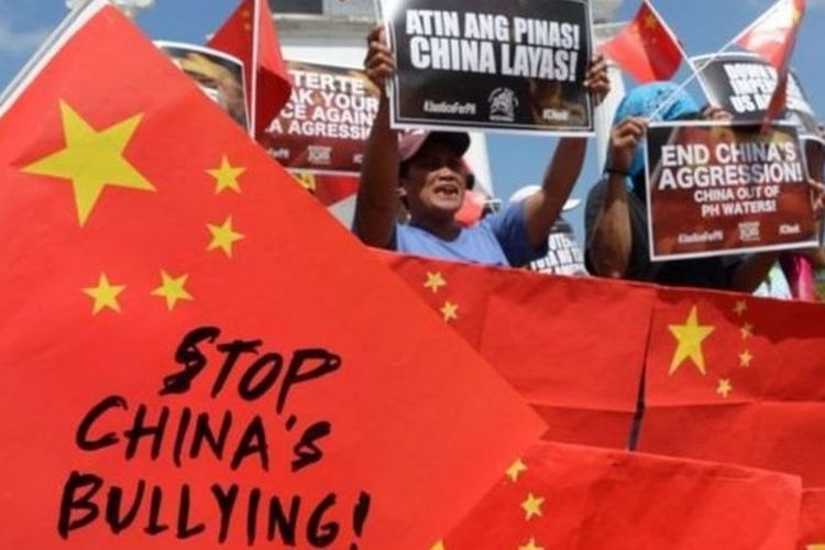 Protes di Manial tahun 2019 menentang agresi China di Laut China Selatan.
