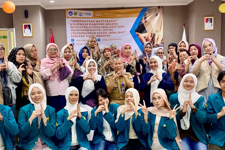 Program EQUITY UNJ Ajak Warga Kampung Melayu Melek Pemasaran Digital