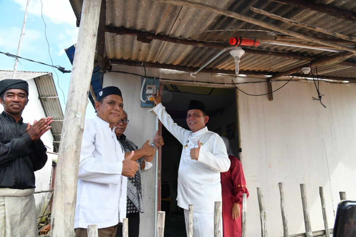 Salah satu Program Kepri Terang baru-baru ini di pulau terpencil yang ada di Kepri