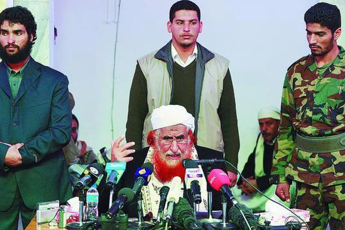 Ulama Yaman , Sheikh Abdulmajeed al-Zendani, yang dicap oleh Pemerintah Amerika Serikat sebagai teroris global, berbicara dalam jumpa pers di Sana'a, Kamis (14/1). Ia berjanji akan melawan intervensi asing di Yaman.