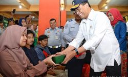 Tinjau Terminal Kampung Rambutan, Menhub Dapati Laporan Lonjakan Penumpang
