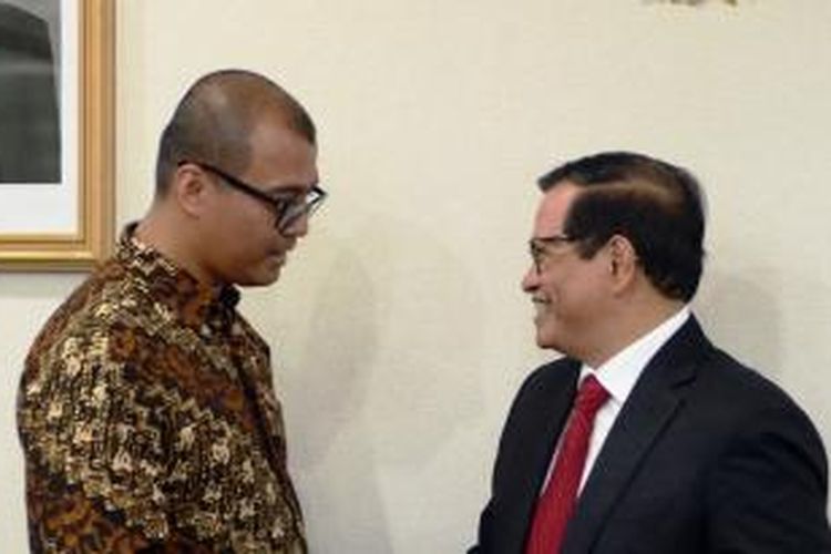 Serah terima jabatan Sekretaris Kabinet dari Andi Widjajanto kepada Pramono Anung di Gedung III Kementerian Sekretariat Negara, Jakarta, Rabu (12/8/2015) sore.