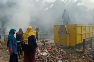 Dana Desa Dipangkas, Pengangkutan Sampah di Pulau Sebatik Berhenti