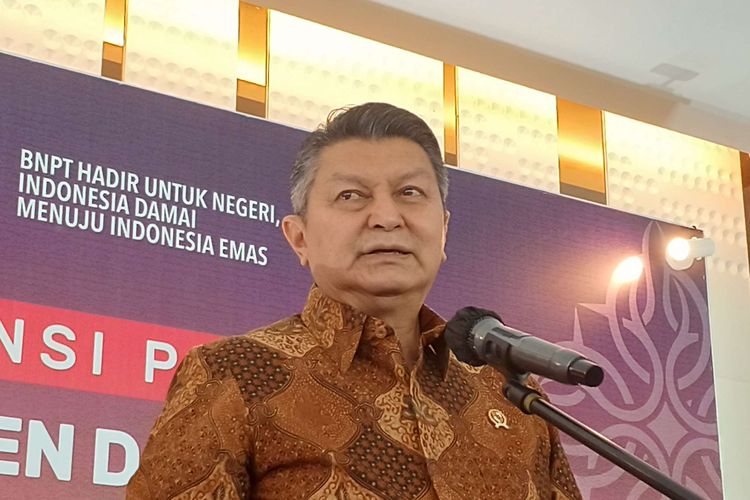 Kepala Badan Nasional Penanggulangan Terorisme Komjen Pol Rycko Amelza Dahniel saat konferensi pers di JS Luwansa, Jakarta Selatan, Rabu (5/7/2023).