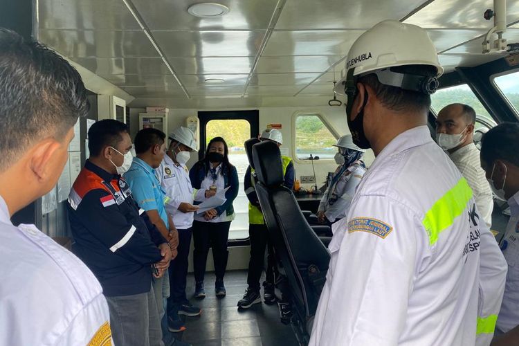 Kemenhub menggelar pemeriksaan secara random terhadap aspek keselamatan kapal penumpang cepat Bahari Express 2F dan Bahari Express 5F yang melayani rute Banda Aceh ? Sabang, pada Selasa (29/3/2022).