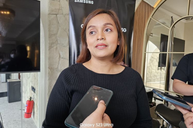 MX Product Marketing Manager, Samsung Electronics Indonesia Elvira Dwi Anggraeni hadir dalam acara Galaxy S23 Series 5G Consumer Launch di Senayan, Jakarta, Sabtu (25/2/2023).