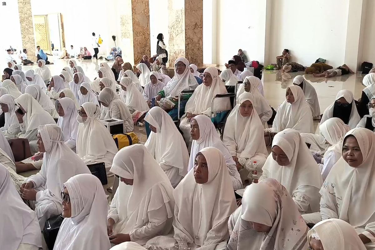 Acara pelepasan 494 jemaah haji di Masjid Milah Ibrahim pada Rabu (30/4/2025).