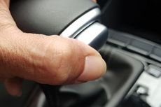 Kesalahan Fatal Perbaikan Transmisi Bunyi Jedug pada Mobil Matik