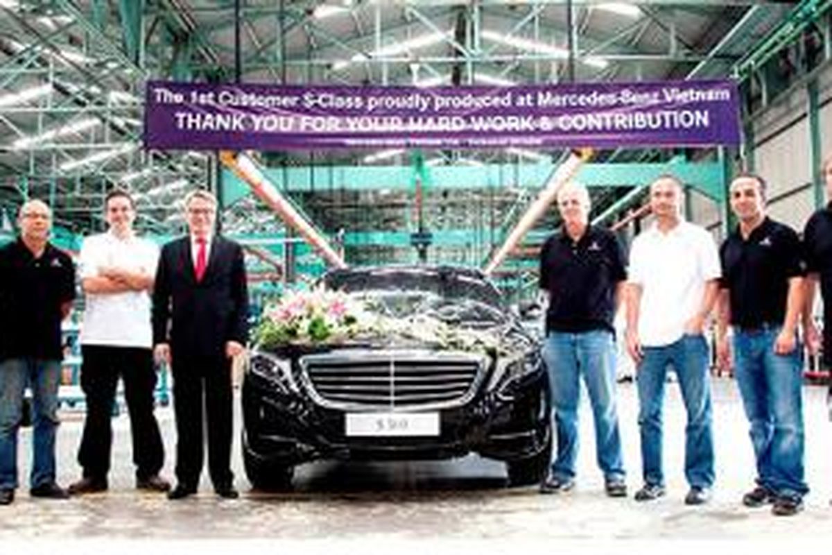 Mercedes-Benz Vietnam merilis S-Class dari fasilitas perakitan di Ho Chi Minh.