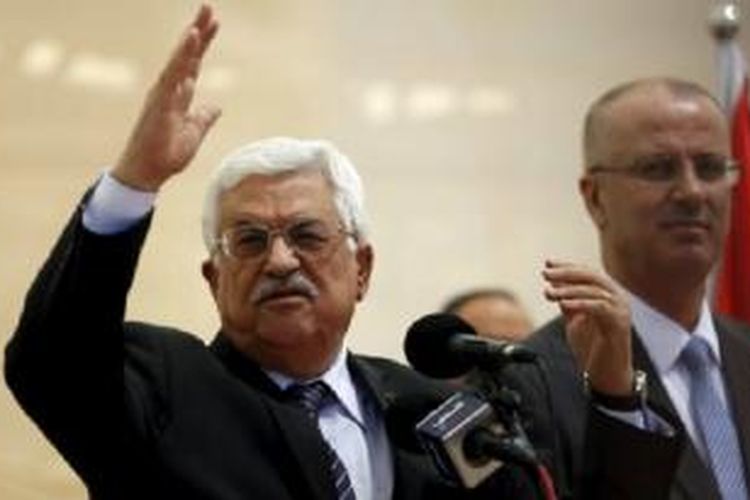 Mahmoud Abbas menginginkan Israel mentransfer seluruh dana pajak untuk Palestina tanpa pemotongan.