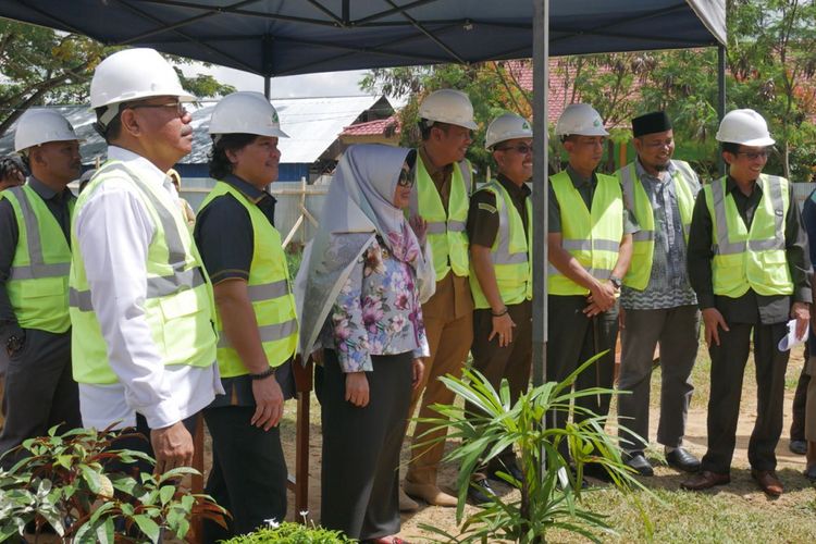 Kementerian PUPR melalui Ditjen Penyediaan Perumahan melakukan groundbreaking rumah susun Pondok Pesantren Hidayatullah di Kota Bontang, Kalimantan Timur. Pembangunan rumah susun menggunakan anggaran tahun 2018.