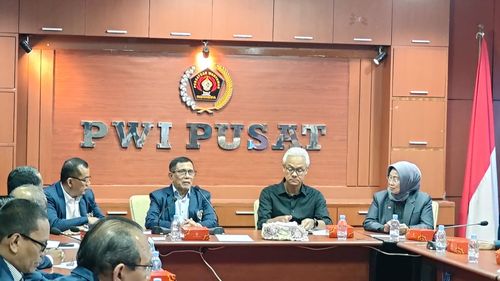 Kampanye Hari Ke-3, Ganjar Hadiri Dialog Santai dengan Dewan Pers dan PWI