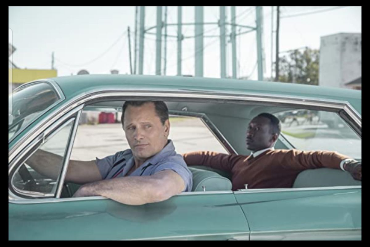 Viggo Mortensen dan Mahershala Ali dalam film Green Book (2018).