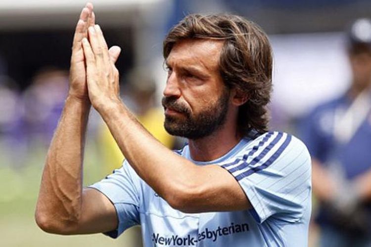 Andrea Pirlo lakoni debut di MLS saat New York City FC berhadapan dengan Orlando City, Minggu (26/7/2015). 