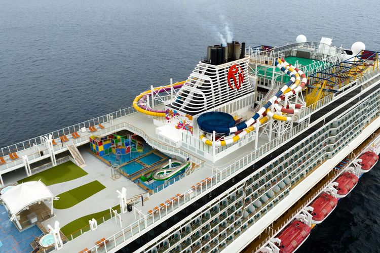 Genting Dream by Resorts World Cruises.
