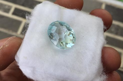 Mengenal Jenis-jenis Batu Kecubung Ketapang, Warna Biru Laut Lebih Mahal