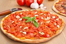 15 Tempat Makan Pizza Tipis ala Italia di Jakarta