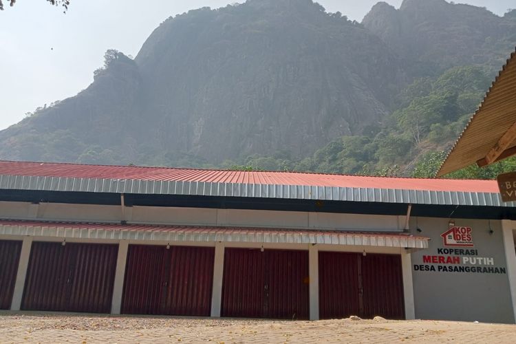 Kopdes Merah Putih di Gunung Parang Purwakarta Viral, Kades Sebut Bisa Layani Pendaki