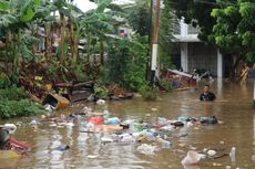 Sampah Jadi Penyebab Banjir di Jakarta Selatan