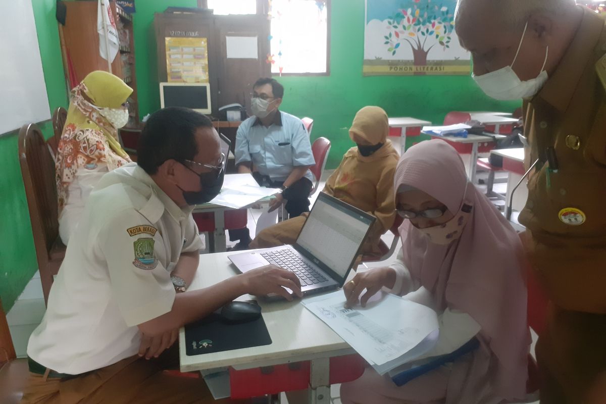Kondisi Ruang Pengaduan, Posko PPDB Kota Bekasi, Senin (14/6/2021).