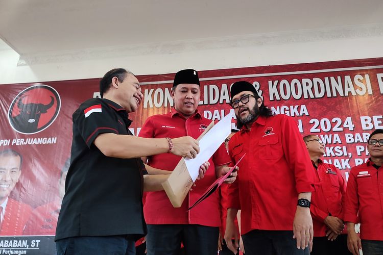 Bukan Mochtar Mohamad, Ini Alasan PDI-P Pilih Tri Adhianto Jadi Bakal ...