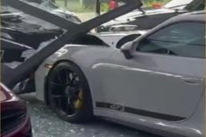 Pengemudi Xpander Tabrak Mobil Porche Dalam 