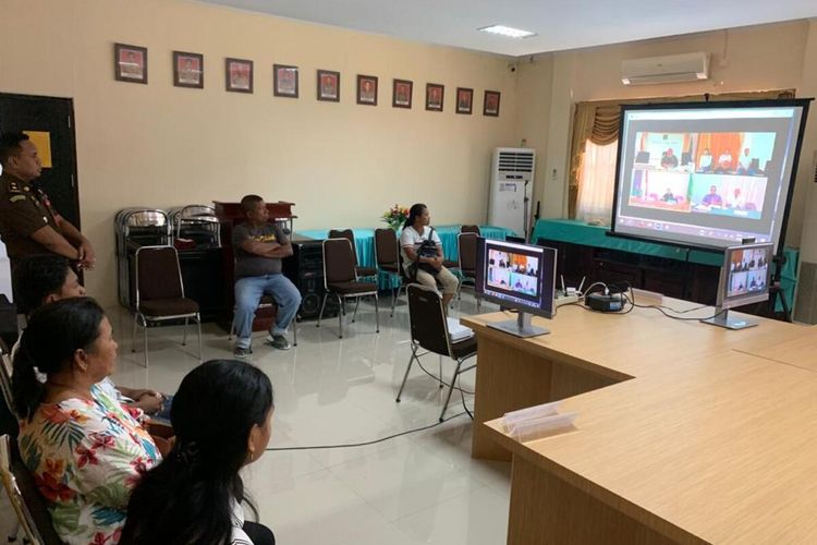 Sidang secara online resmi diberlakukan Kejaksaan Negeri Ambon, Senin (30/3/2020)