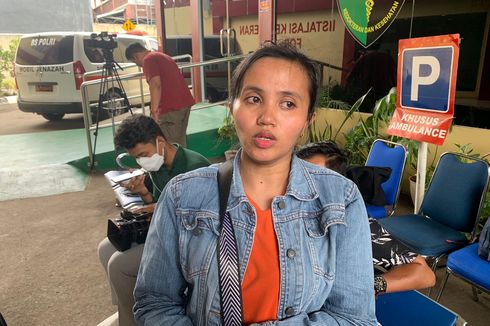 Warga Datangi RS Polri, Cari Kerabat yang Tewas dalam Kebakaran Depo Pertamina Plumpang