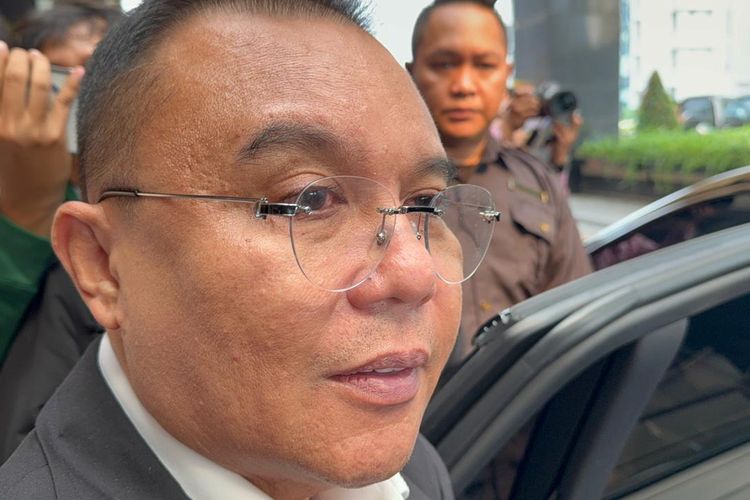 Ketua Harian Partai Gerindra Sufmi Dasco Ahmad saat menghadiri Munas PIRA di Hotel Bidakara, Jakarta Selatan, Kamis (10/10/2025). 