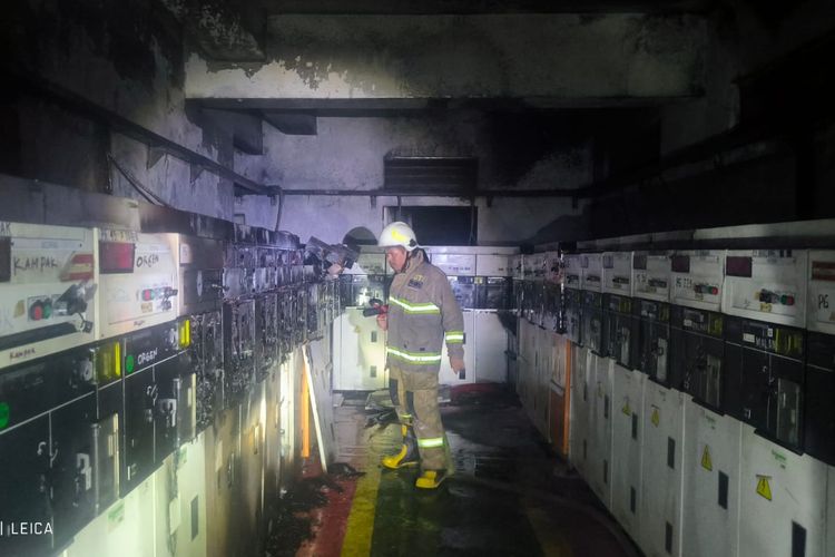Tiga Ruko di Pulogebang Terbakar Dini Hari, Diduga Akibat Korsleting