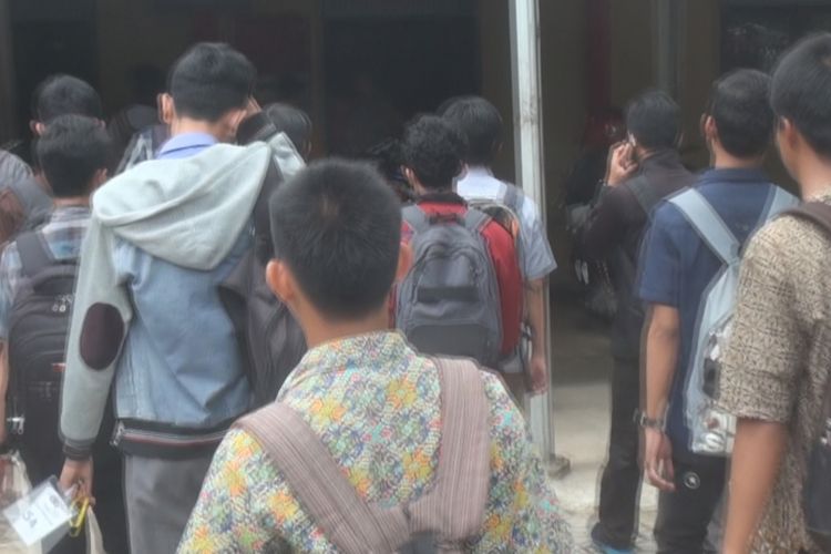 20 orang mahasiswa FKIP Unsrii Indralaya yang menjadi peserta diksar organisasi BEM FKIP Unsri memenuhi panggilan penyidik Satreskrim Polres Ogan Ilir untuk menjalanii pemeriksaan sebagai saksi