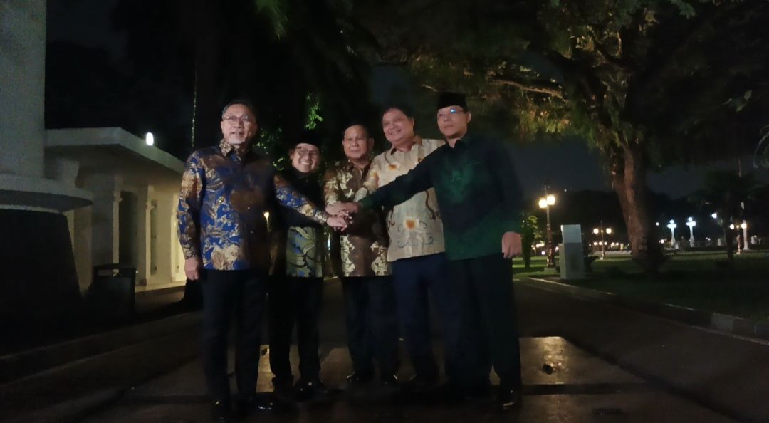 Surya Paloh Tak Diundang Jokowi ke Istana, Prabowo: Sedang di Luar Negeri