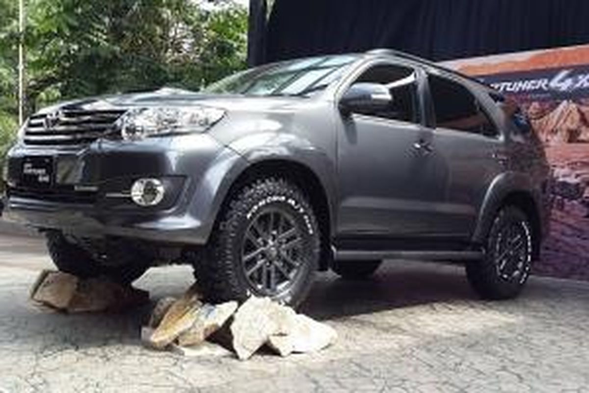 Toyota Fortuner G VNT 4x4 dilepas dengan harga Rp 480 juta