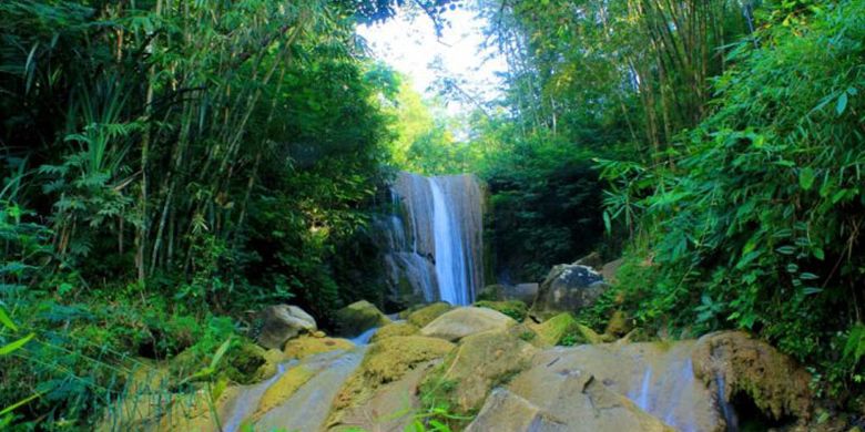 Grojogan Sewu di Kabupaten Kulon Progo, DI Yogyakarta (Tribun Jogja/Gilang Satmaka)