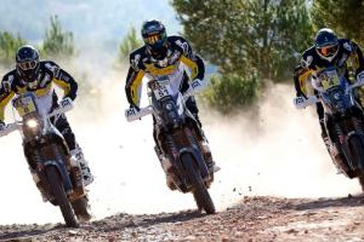 Tim Husqvarna siap mendobrak hegemoni merek dominan di Dakkar Rally 2016.