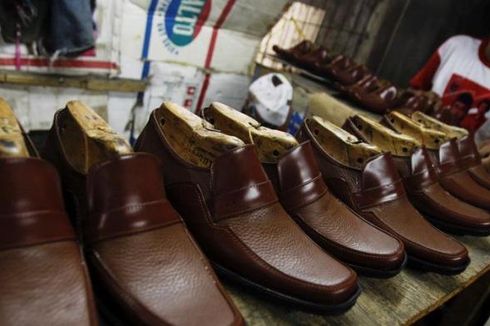 Pengrajin: Sepatu Cibaduyut Kerap Ludes Dibeli Warga Malaysia