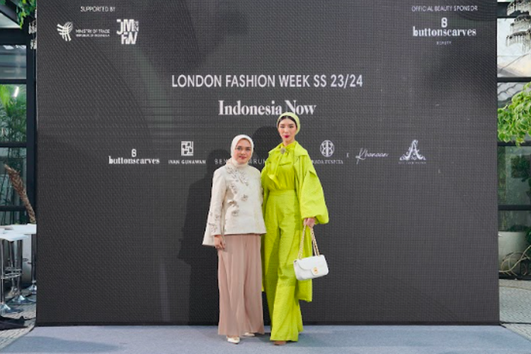 Koleksi Buttonscarves dan tren kecantikan yang dibawa ke London Fashion Week SS 23/24