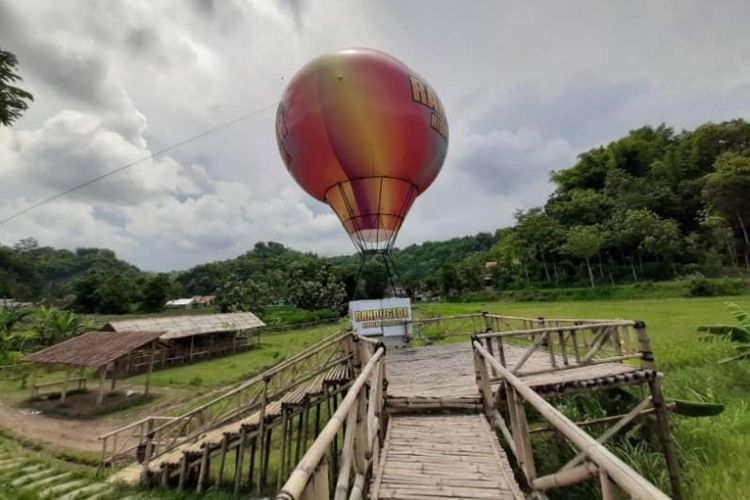 Spot Balon Udara di Randugede Hidden Paradise Magetan