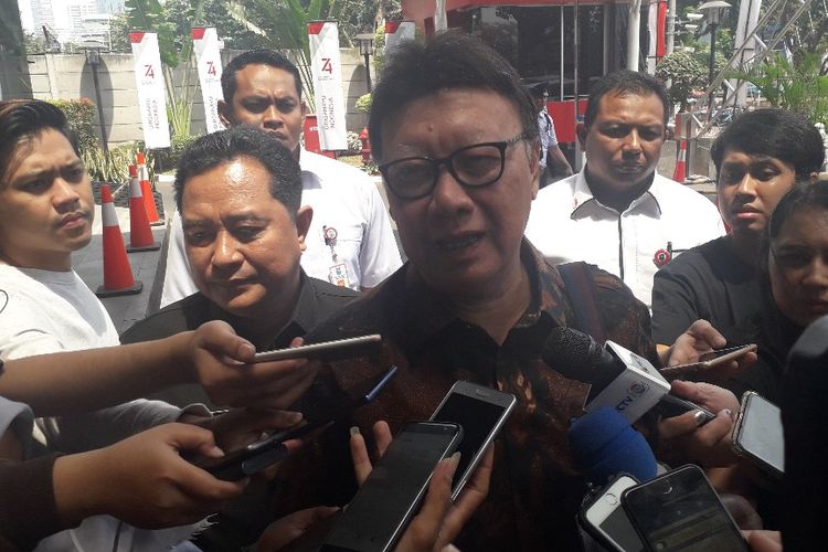 Menteri Dalam Negeri Tjahjo Kumolo  di Gedung Komisi Pemberantasan Korupsi Jakarta, Kamis (22/8/2019).