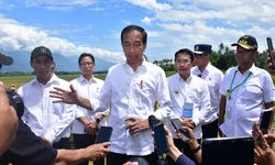 Kunjungan ke Sulteng, Jokowi Apresiasi Gebrakan Mentan Amran Lakukan Percepatan Tanam Padi