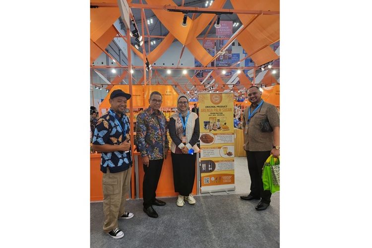 Mega dan produk Gula Aren Temon di BRI UMKM EXPO(RT) 2025. 