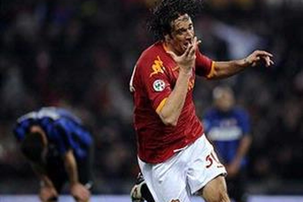 Penyerang AS Roma, Luca Toni.