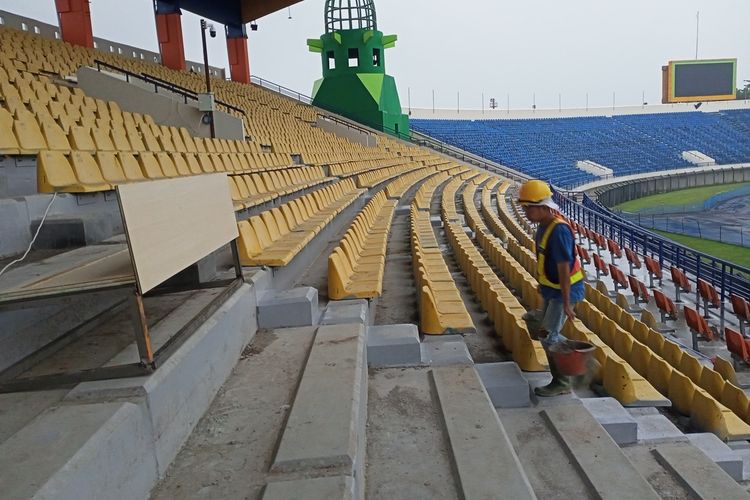 Sebelum di gelar, trofi Piala Dunia U-20 bakal di arak dari mulai Gasibu hingga Stadion Si Jalak Harupat (SJH), Soreang, Kabupaten Bandung.