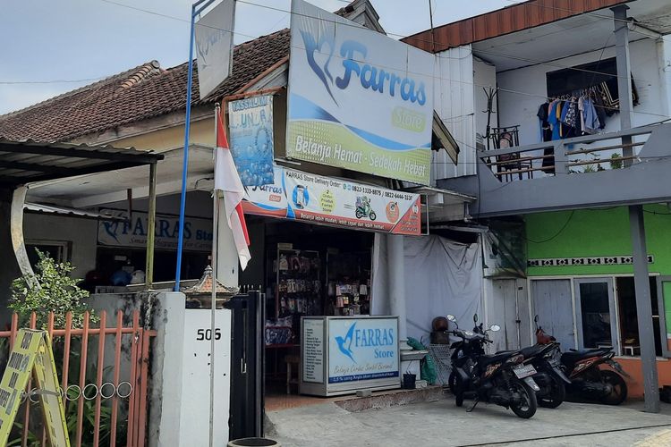 Toko aksesoris milik Pasutri di Malang yang diamankan Densus 88 Antiteror Mabes Polri, Senin (16/8/2021).