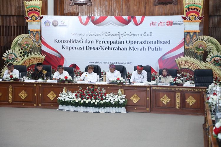 Rapat Konsolidasi Nasional dan Percepatan Operasionalisasi KDMP di Denpasar, Bali, Jumat (8/8/2025).