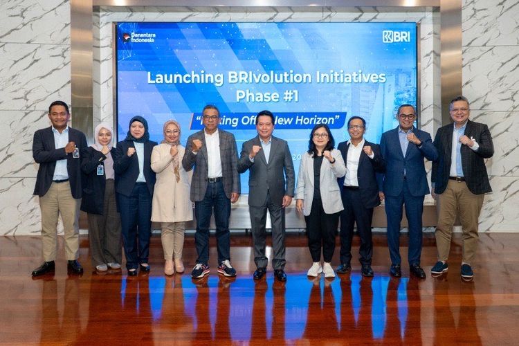 BRI resmi meluncurkan BRIvolution Initiatives Phase 1 ? Kicking Off a New Horizon sebagai bagian dari langkah akseleratif dalam transformasi bisnis. 