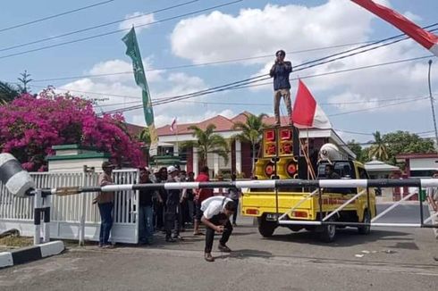 Warga Bima Demo, Minta DPRD Dukung KPK Usut Kasus Korupsi Wali Kota