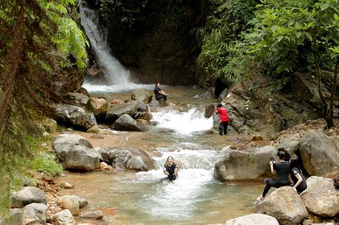 Aktivitas Wisata di 3 Curug Kawasan Sentul, Berenang hingga Selfie